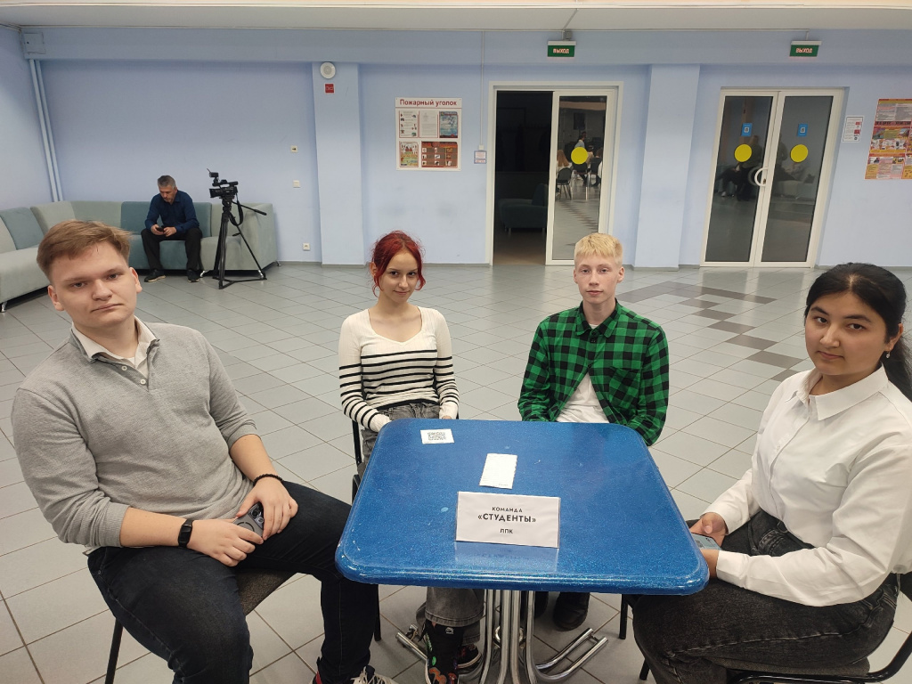 E-ZLYg1-V9I.jpg